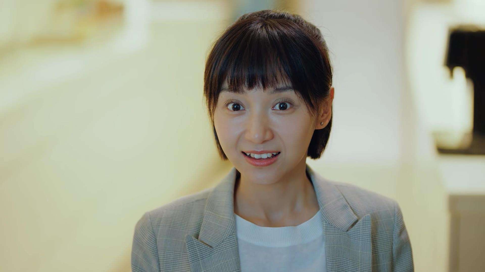 爱游戏平台-观众热情迎来世界级足球赛事，世界足球竞赛