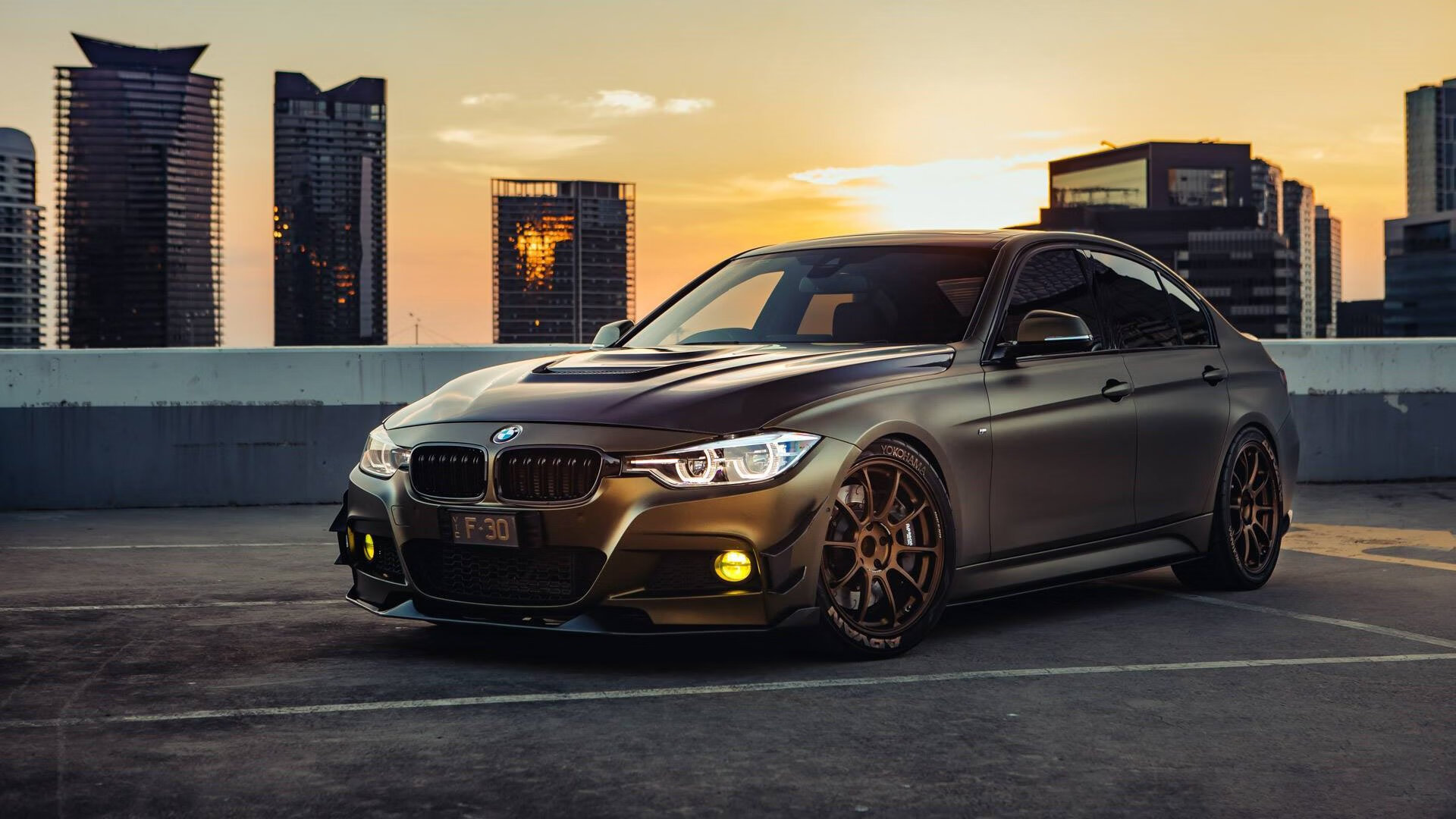 裁判判伊朗球员越位，他说“我滑出去的！”