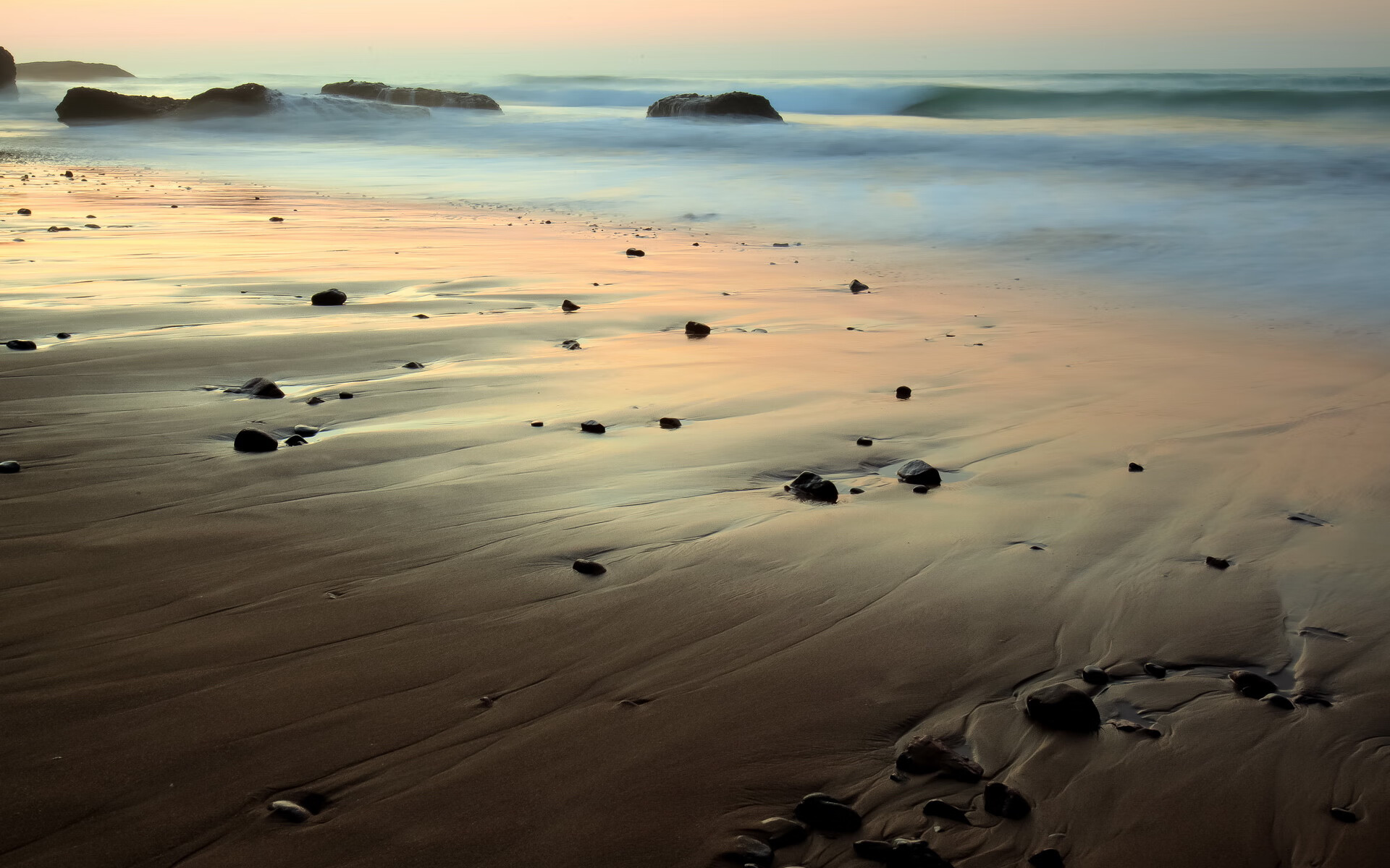 爱游戏娱乐网址-赛季中后阶段裁判吹罚尺度变化是否对风格产生影响，裁判吹罚程序